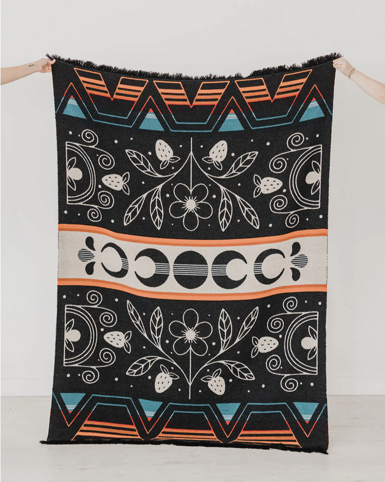 Mini Tipi Ceremony Reversible blanket hanging