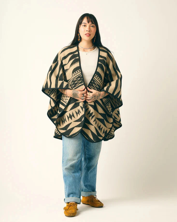 MINI TIPI weaver reversible shawl on model