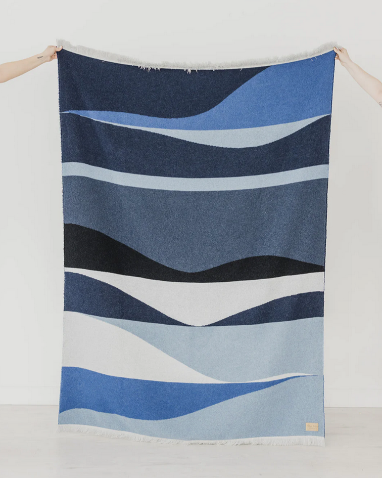 River Mini Tipi blanket hanging